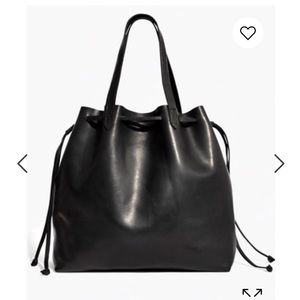 Madewell Drawstring Transport Tote in Black